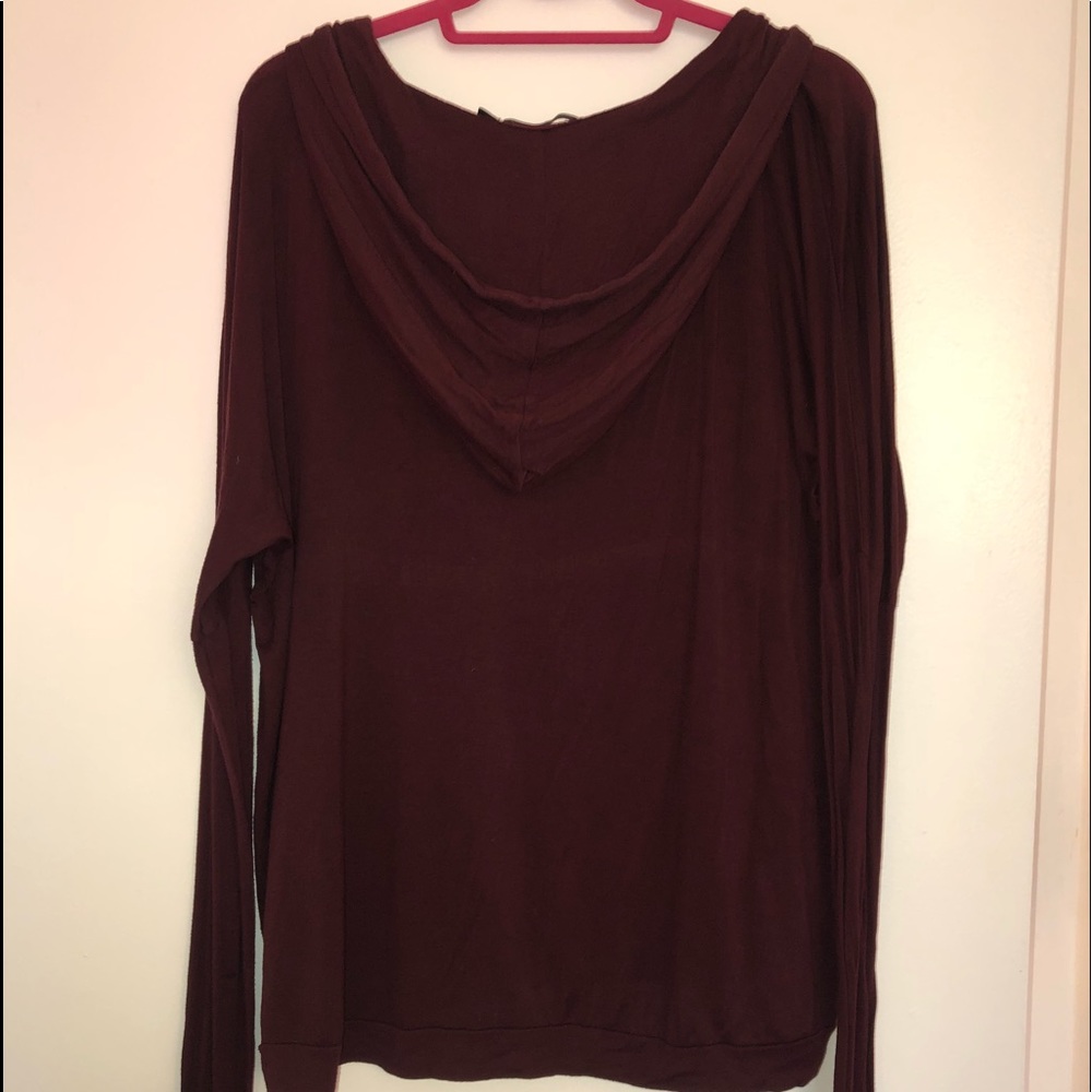 Maroon long sleeve tee with hood - Picture 3 of 3